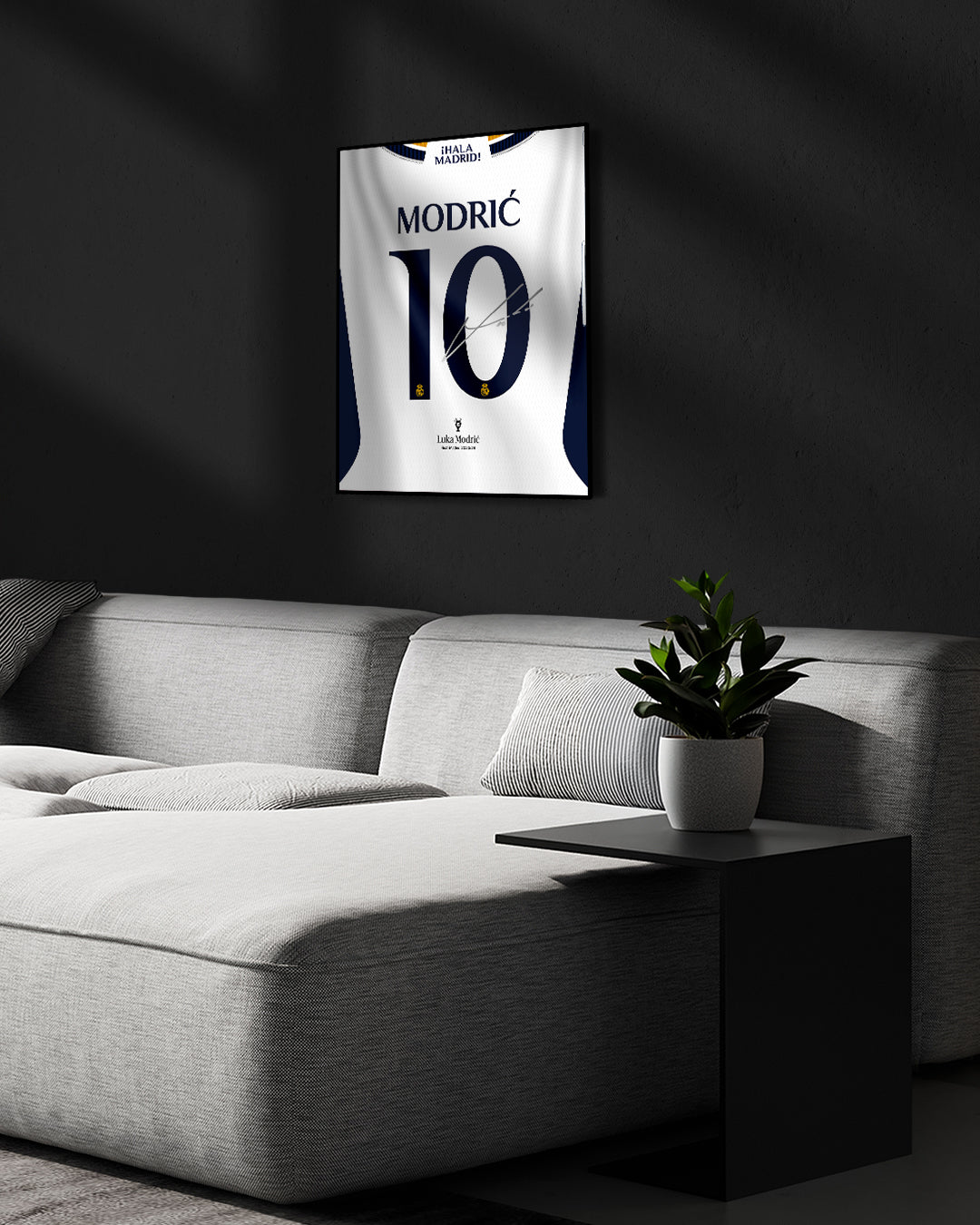 Real Madrid 2023/24 Local - Diseño Dorsal / Modrić #10