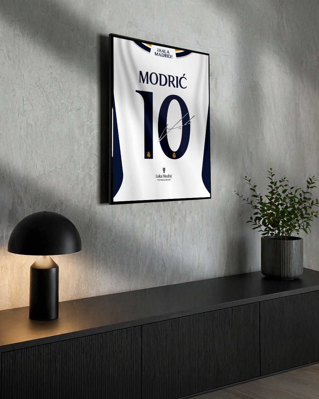 Real Madrid 2023/24 Local - Diseño Dorsal / Modrić #10