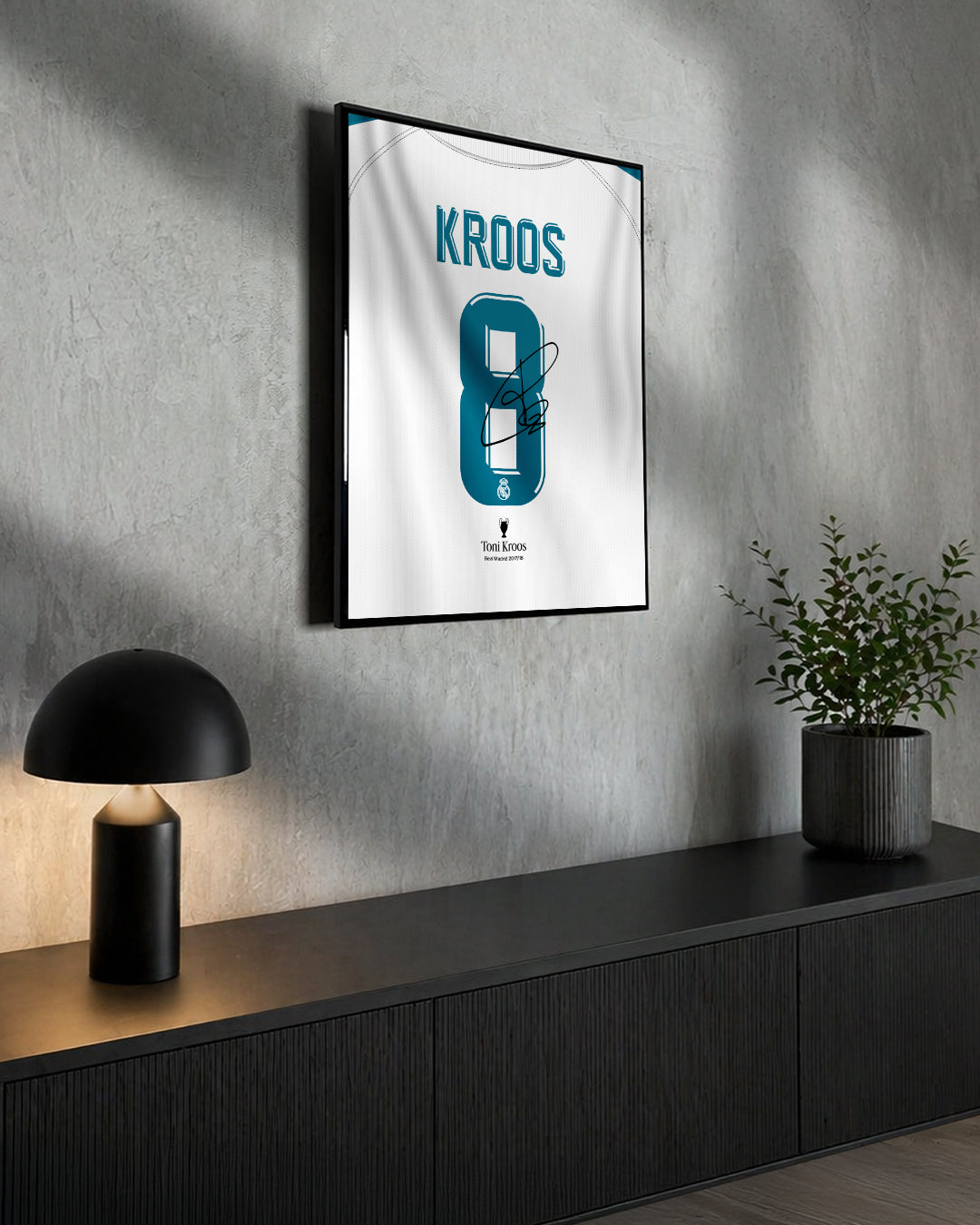 Real Madrid 2017/18 Local - Diseño Dorsal / Kroos #8