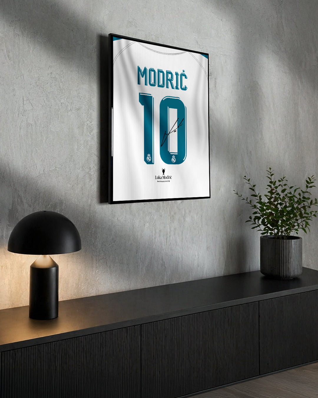 Real Madrid 2017/18 Local - Diseño Dorsal / Modrić #10