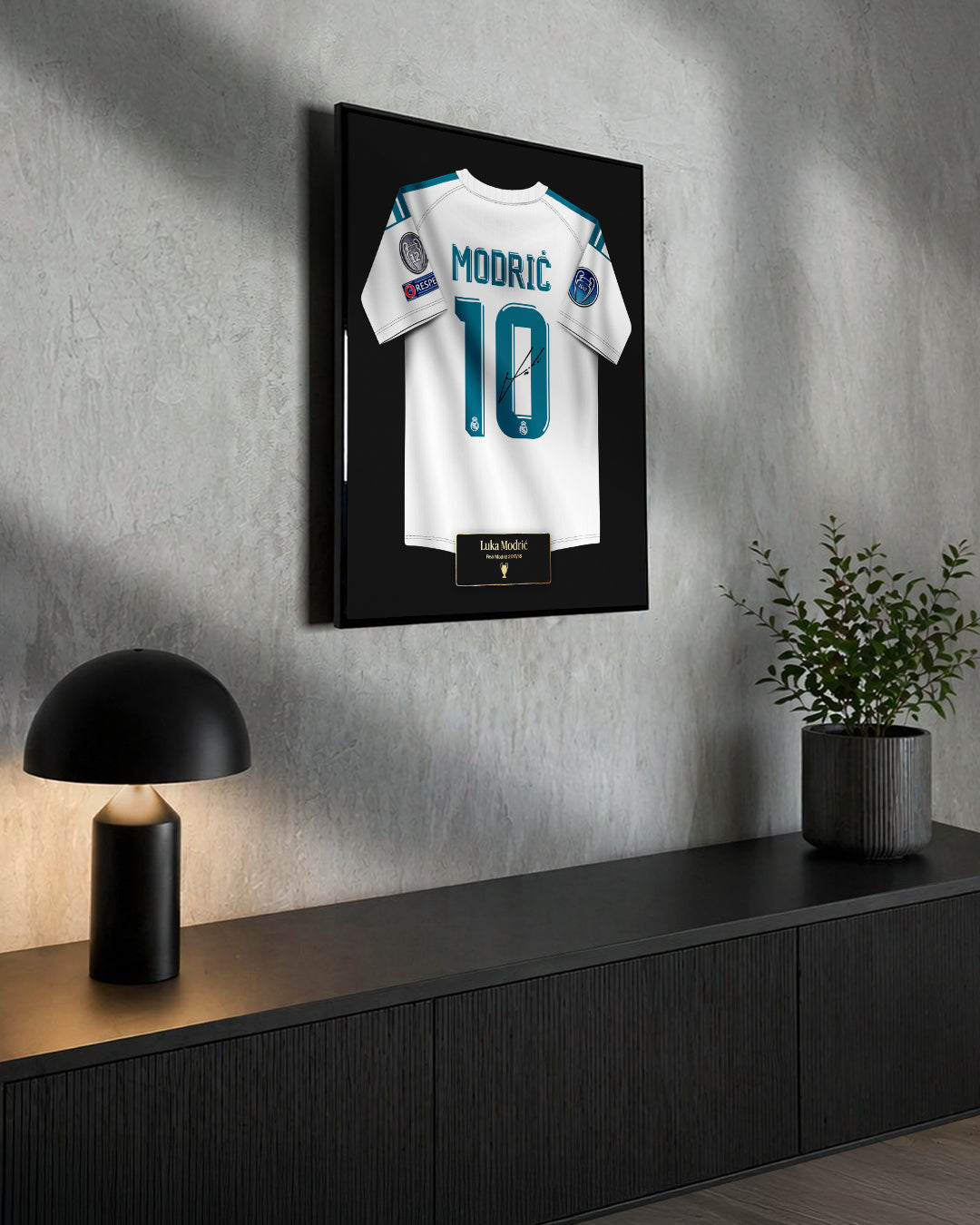 Real Madrid 2017/18 Local - Diseño Jersey / Modrić #10