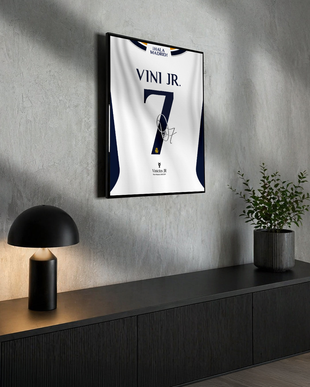 Real Madrid 2023/24 Local - Diseño Dorsal / Vinicius JR #7