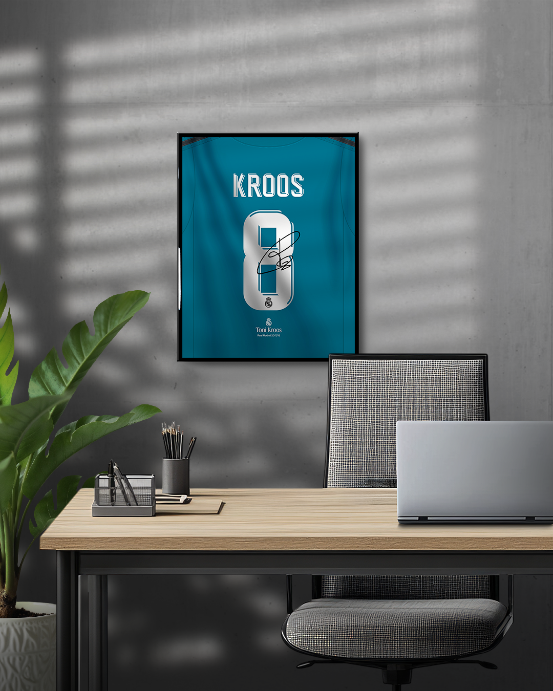 Real Madrid 2017/18 Tercera - Diseño Dorsal / Kroos #8