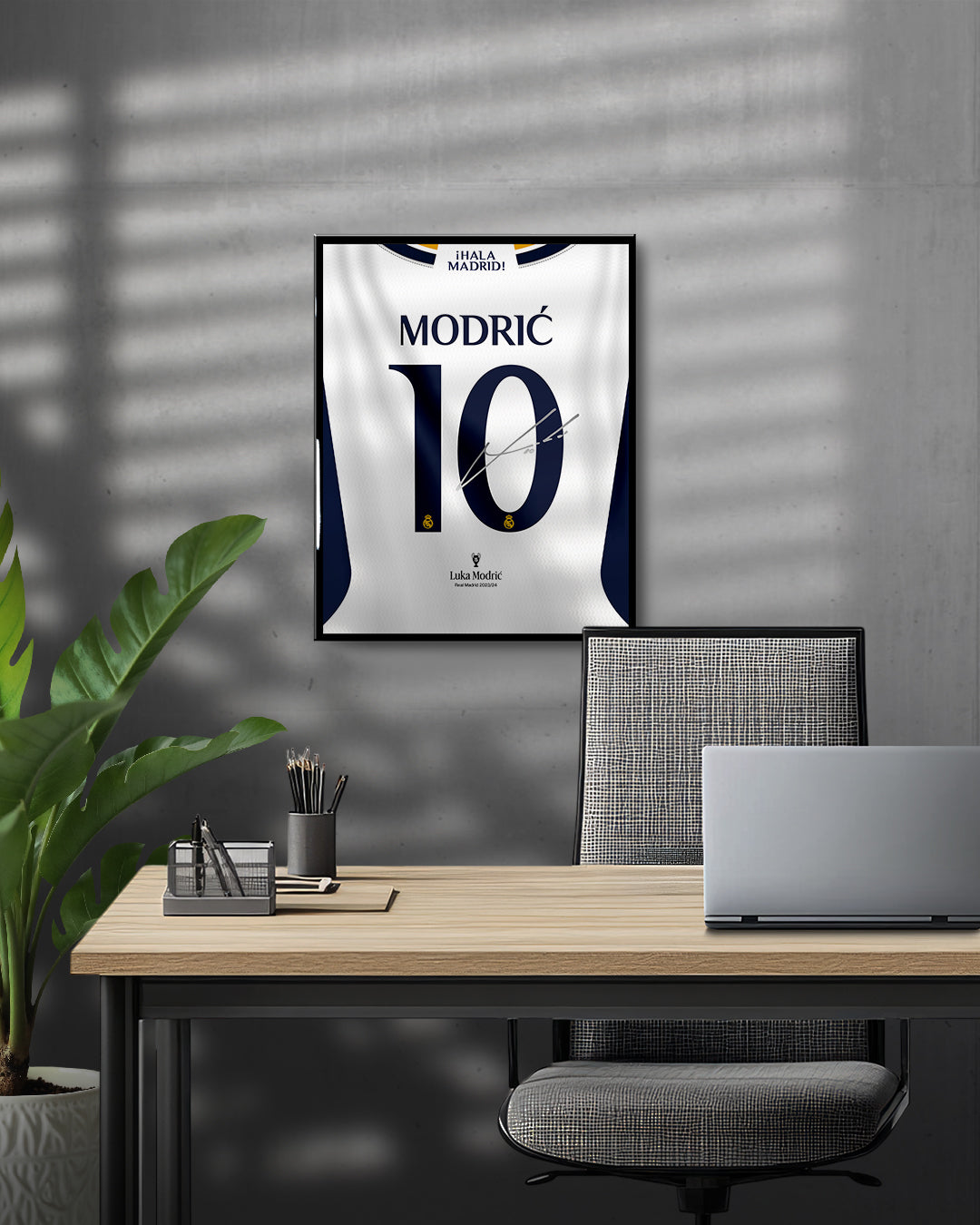 Real Madrid 2023/24 Local - Diseño Dorsal / Modrić #10