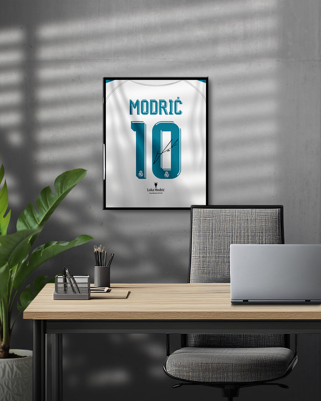 Real Madrid 2017/18 Local - Diseño Dorsal / Modrić #10