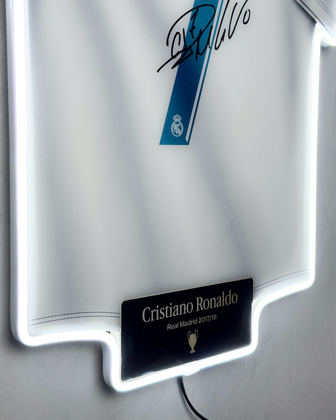 Real Madrid 2017/18 Local - Jersey LED