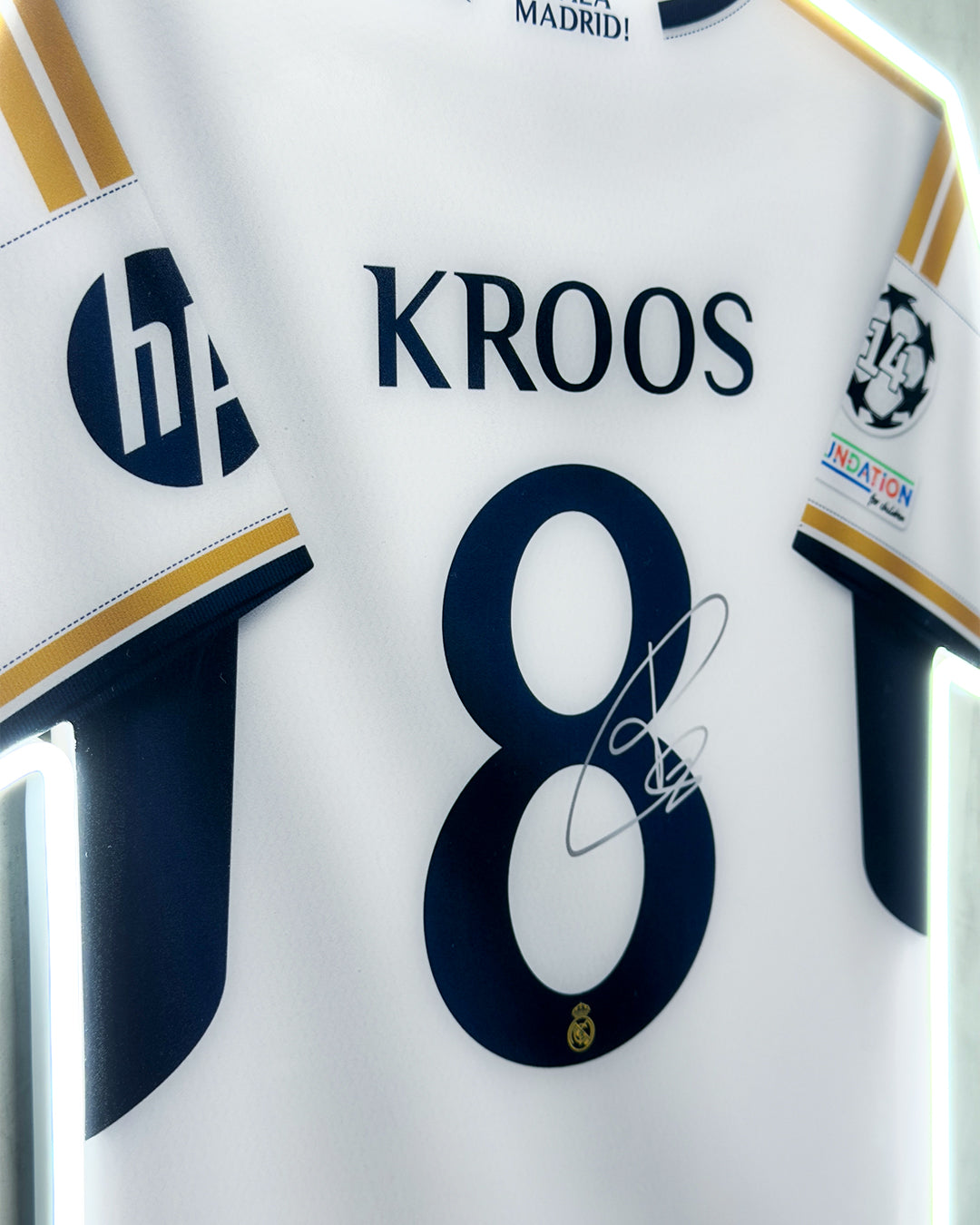 Real Madrid 2023/24 Local- Jersey LED