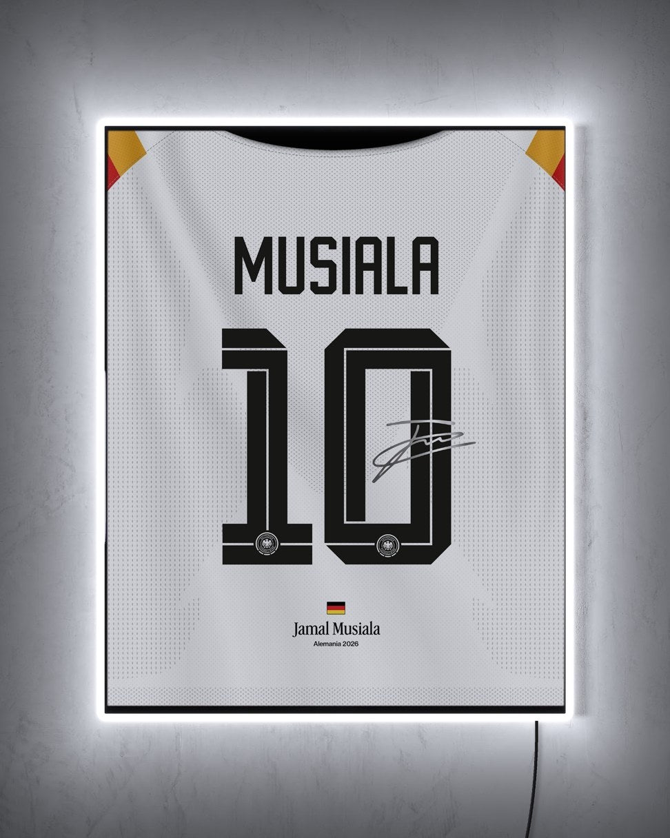 Alemania 2026 Local - Diseño Dorsal con LED blanco encendido de noche