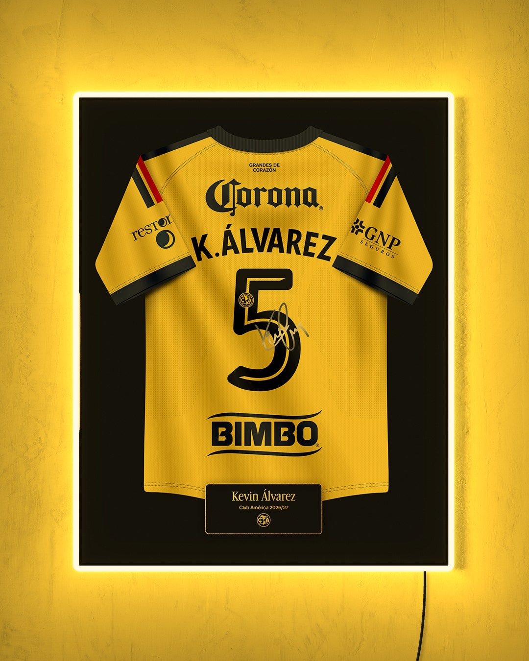América 2026/27 Local - Diseño Jersey / K. Álvarez #5 con LED amarillo encendido de noche