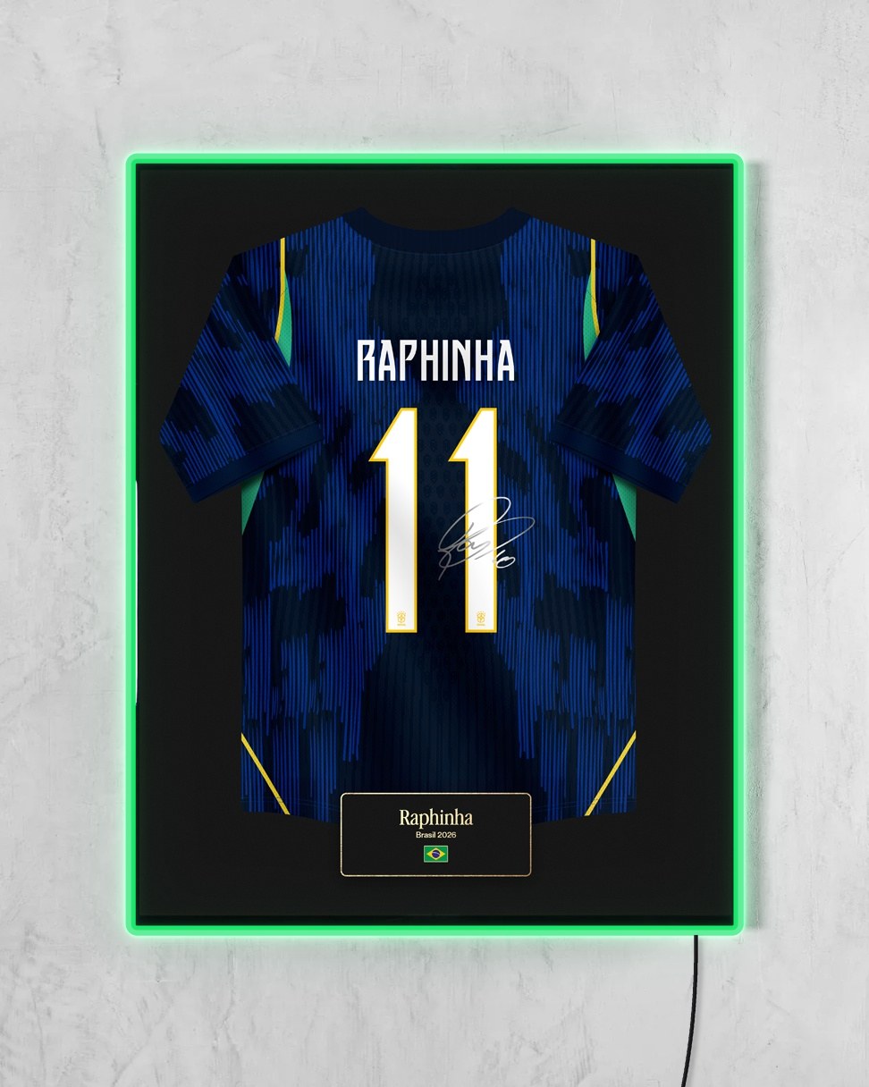 Brasil 2026 Visitante - Diseño Jersey con LED verde encendido