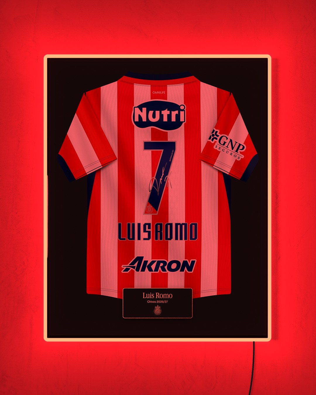 Chivas 2026/27 Local - Diseño Jersey / Luis Romo #7 con LED rojo encendido de noche