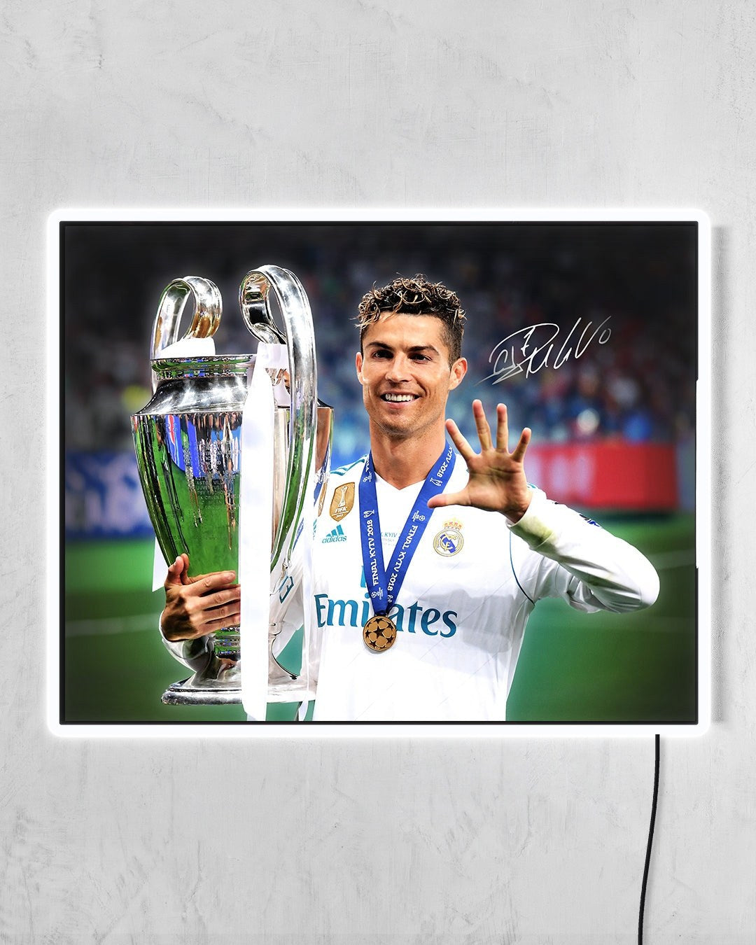 Cristiano Ronaldo - Champions League 2018 con LED blanco encendido