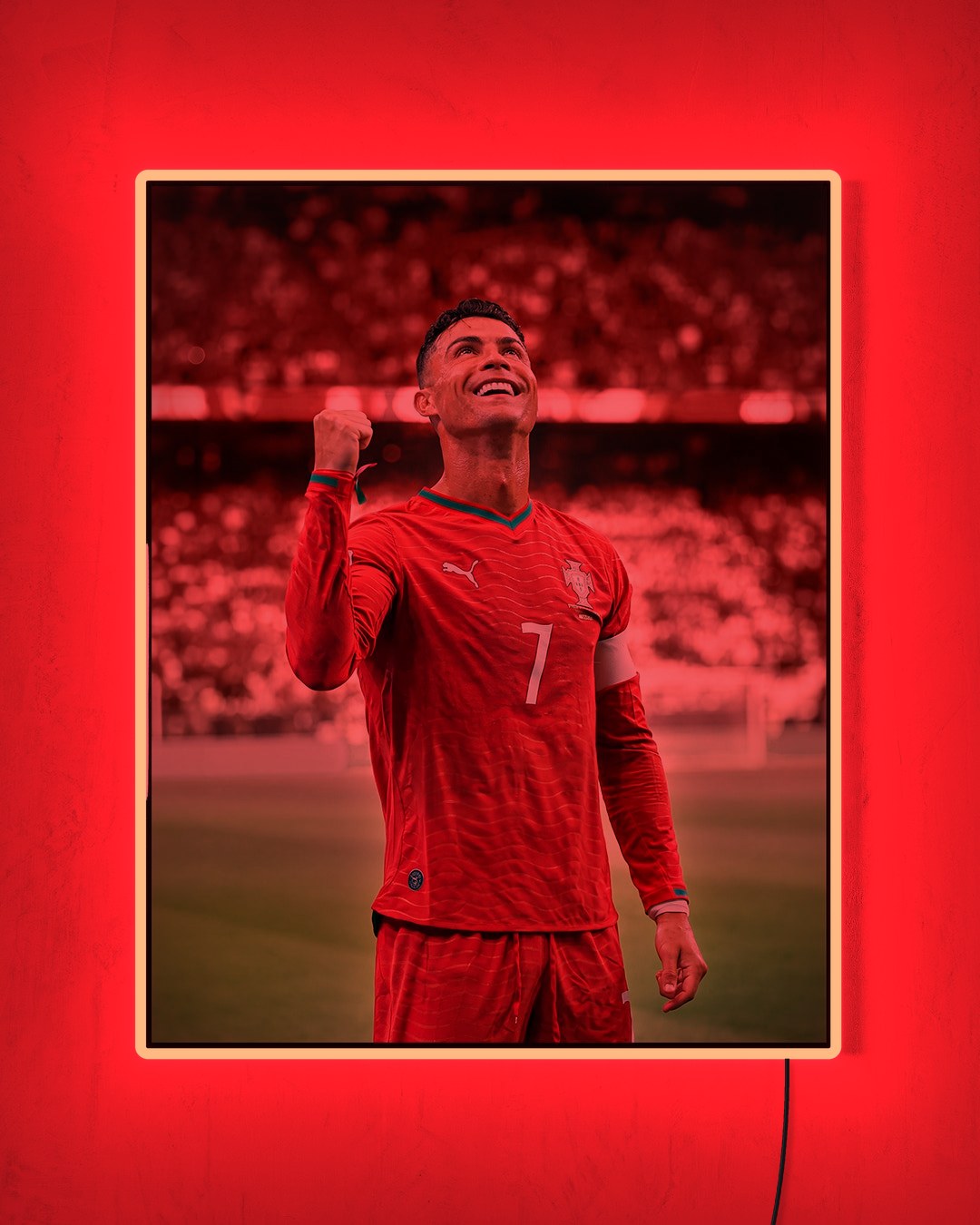 Cristiano Ronaldo - El Último Baile con LED rojo encendido de noche