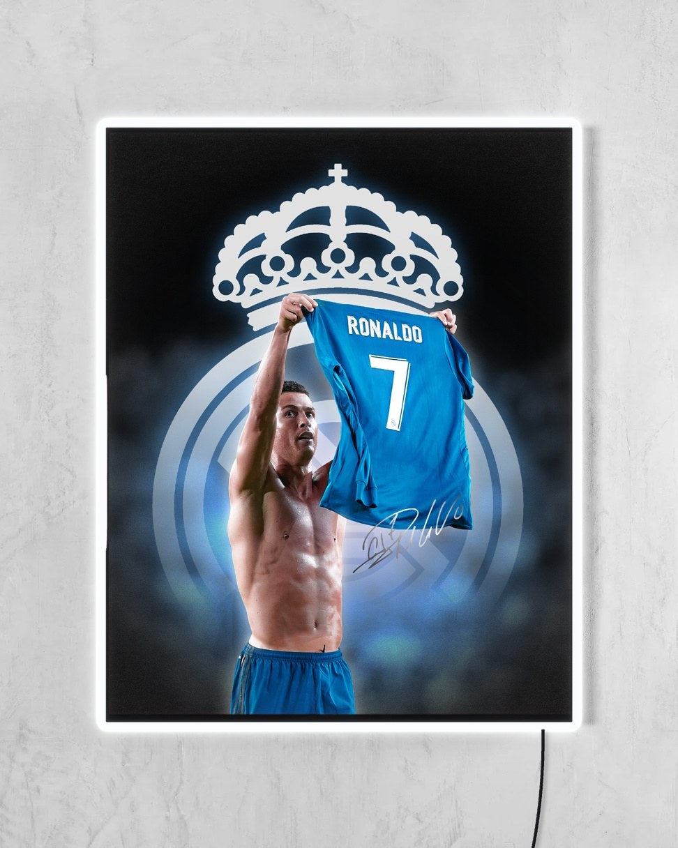 Cristiano Ronaldo - Grandeza con LED blanco encendido
