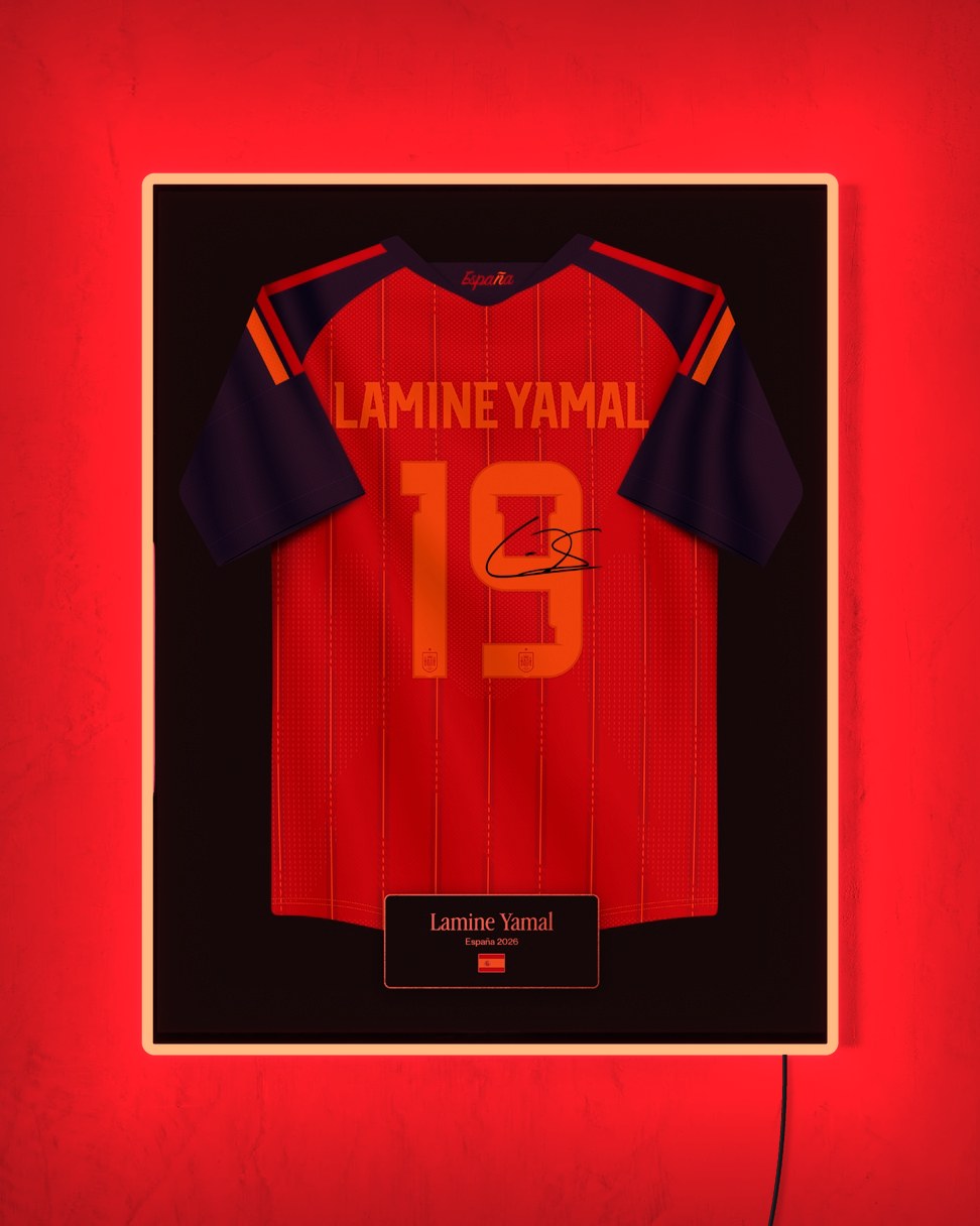 España 2026 Local - Diseño Jersey con LED rojo encendido de noche