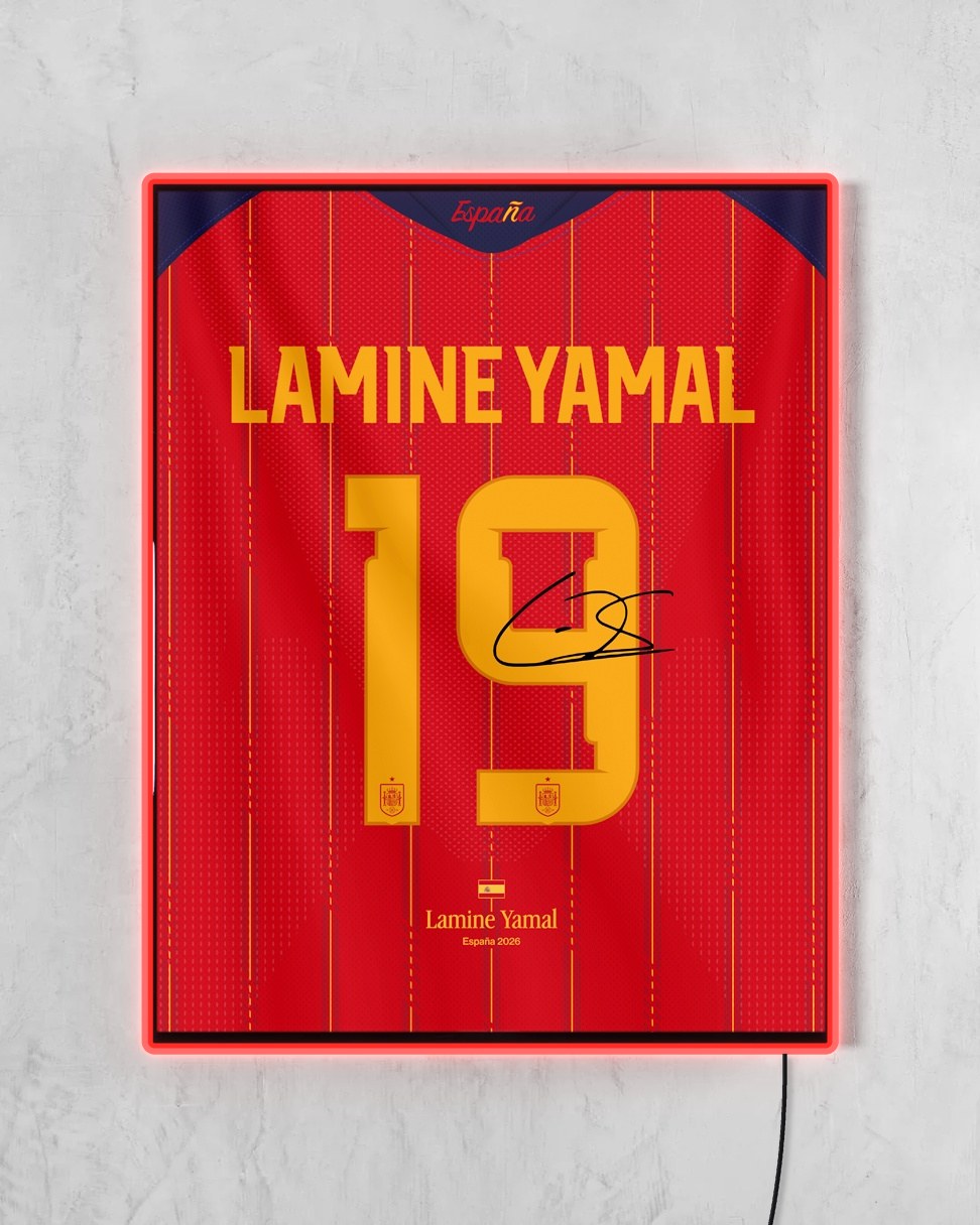 España 2026 Local - Diseño Dorsal con LED rojo encendido