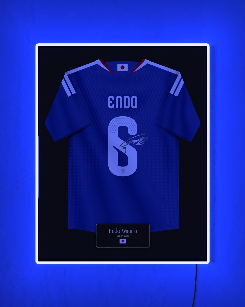 Japón 2026 Local - Diseño Jersey con LED azul encendido de noche