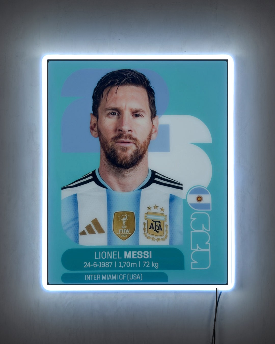 Lionel Messi - Sticker 2026 con LED blanco encendido de noche