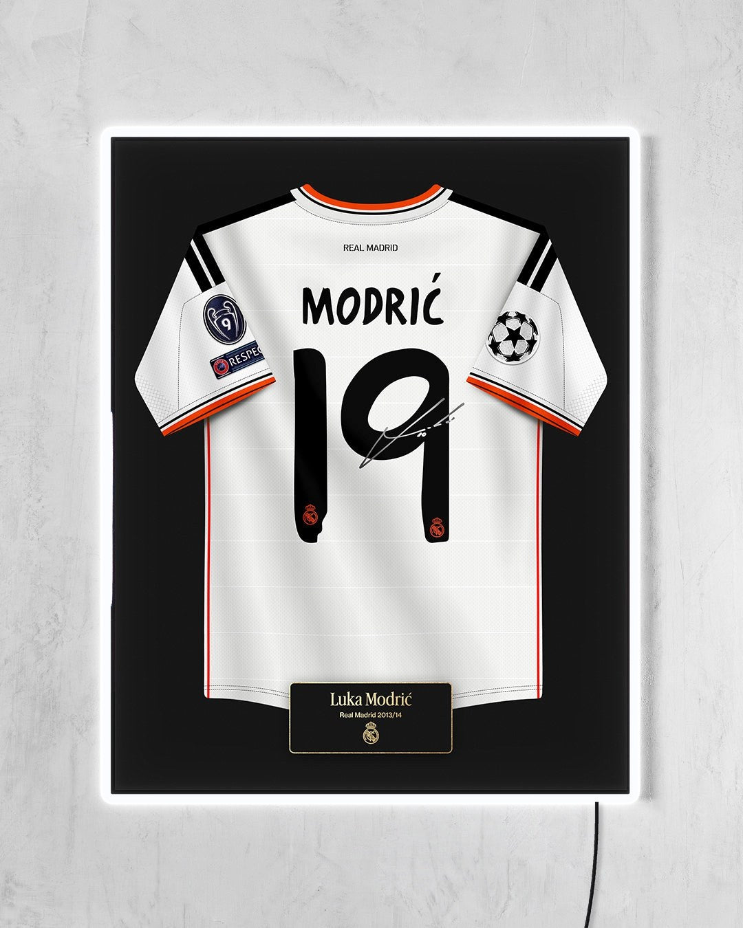 Real Madrid 2013/14 Local - Diseño Jersey / Modrić #19 con LED blanco encendido