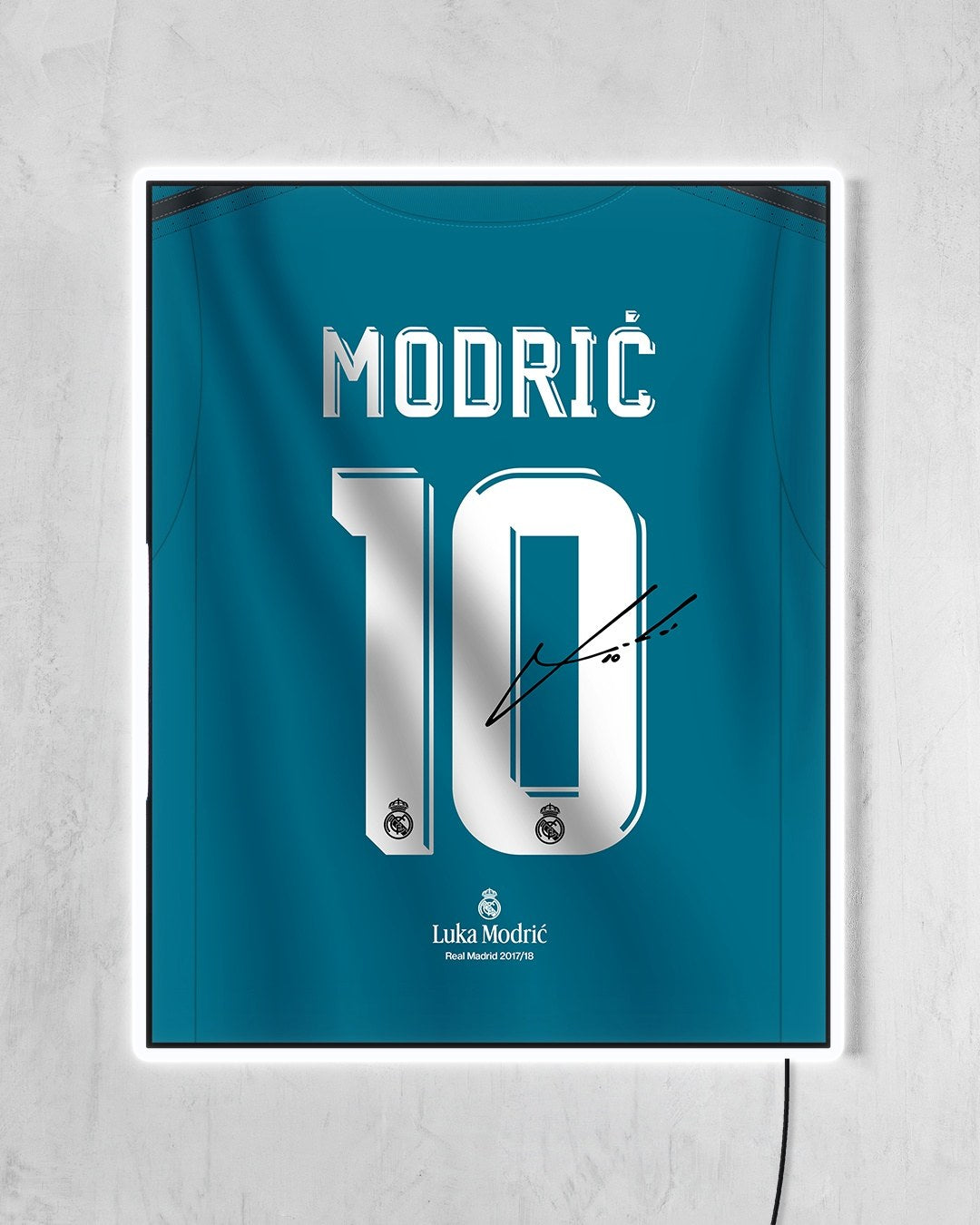 Real Madrid 2017/18 Tercera - Diseño Dorsal / Modrić #10 con LED blanco encendido