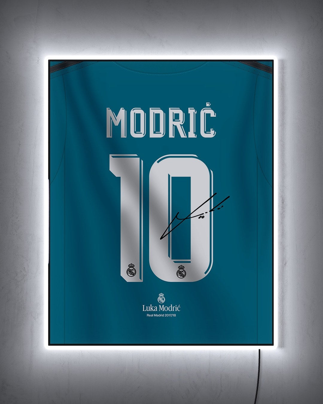 Real Madrid 2017/18 Tercera - Diseño Dorsal / Modrić #10 con LED blanco encendido de noche