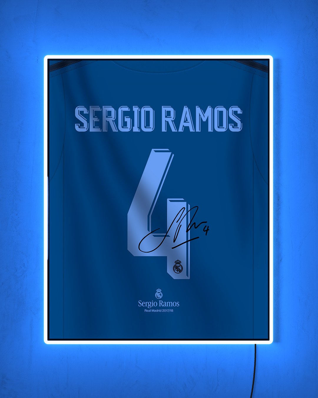 Real Madrid 2017/18 Tercera - Diseño Dorsal / Sergio Ramos #4 con LED celeste encendido de noche