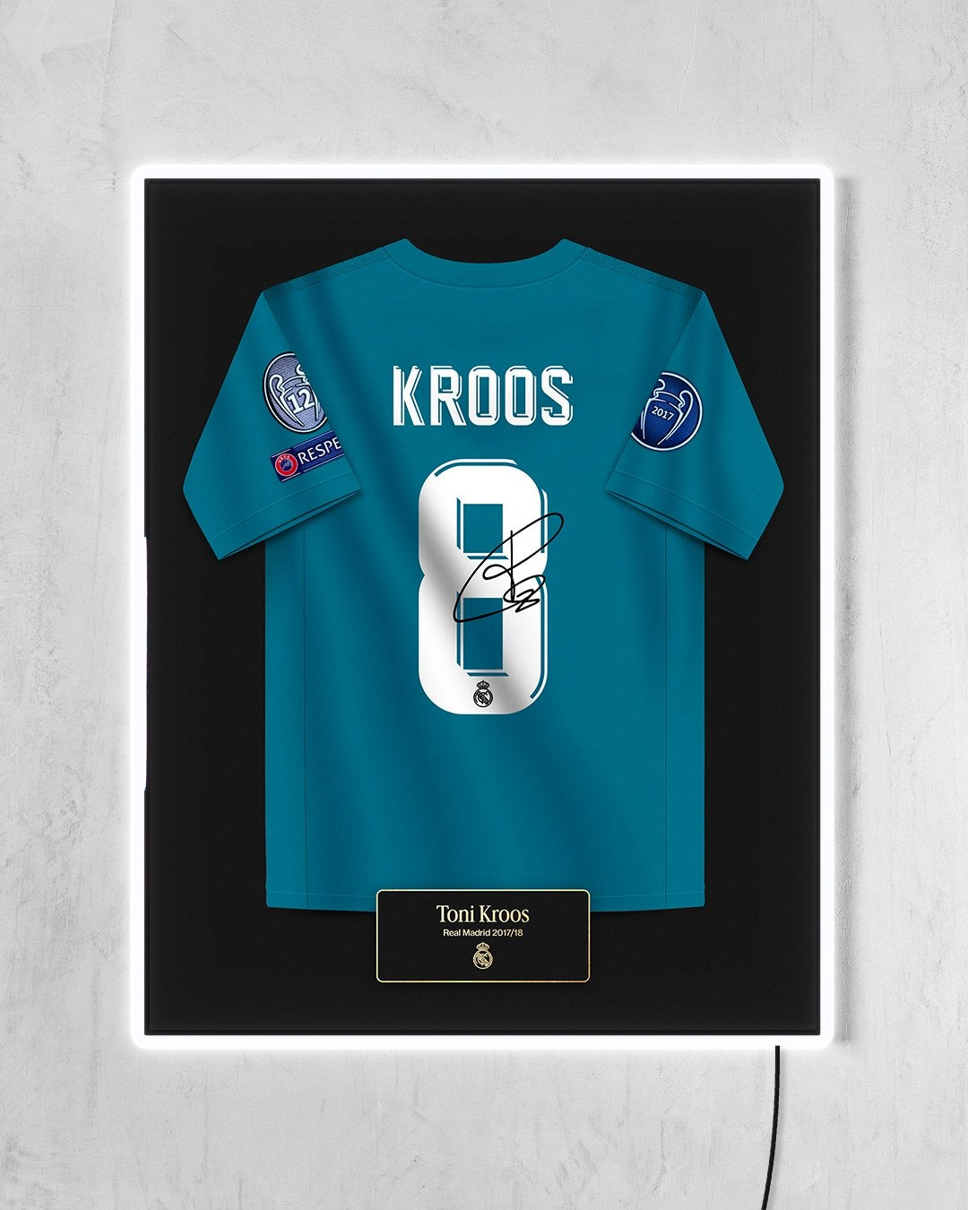 Real Madrid 2017/18 Tercera - Diseño Jersey / Kroos #8 con LED blanco encendido