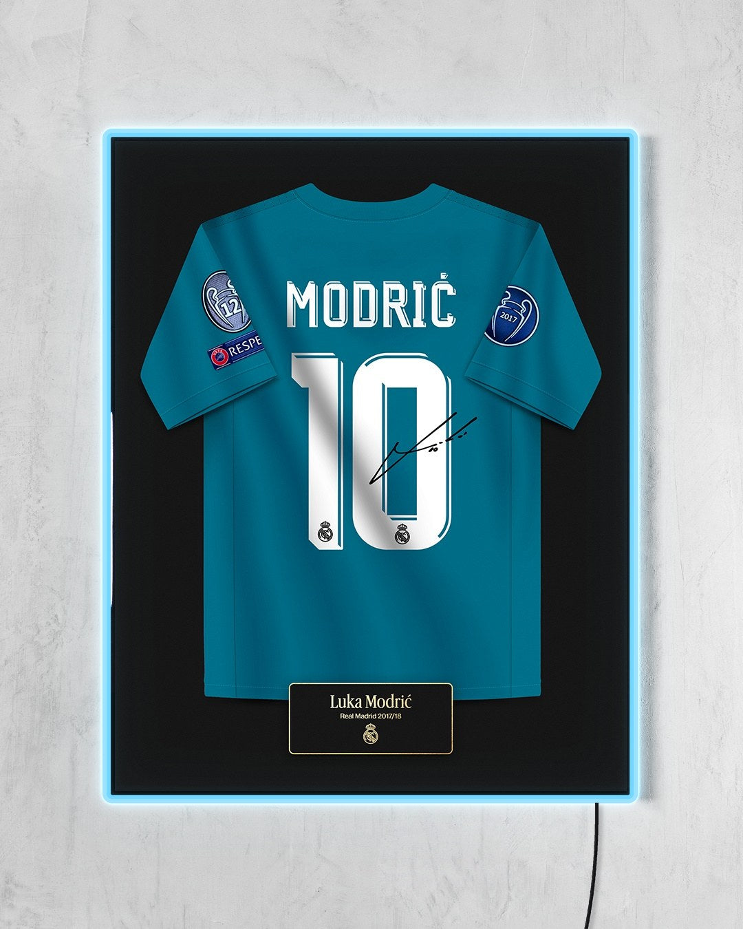 Real Madrid 2017/18 Tercera - Diseño Jersey / Modrić #10 con LED celeste encendido