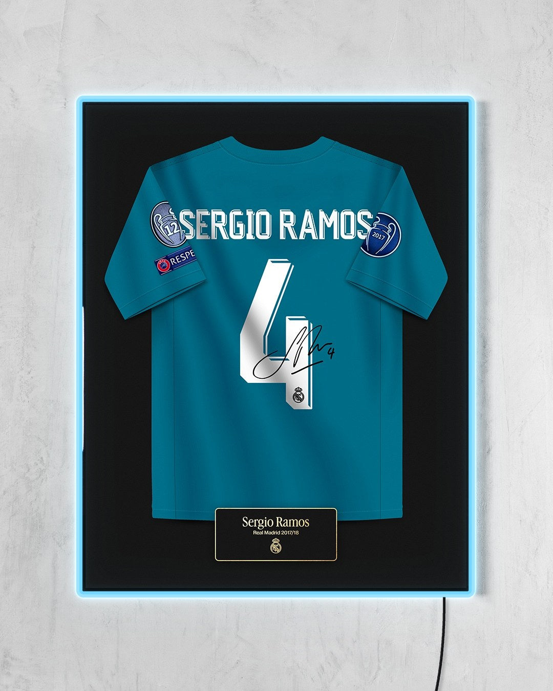 Real Madrid 2017/18 Tercera - Diseño Jersey / Sergio Ramos #4 con LED celeste encendido
