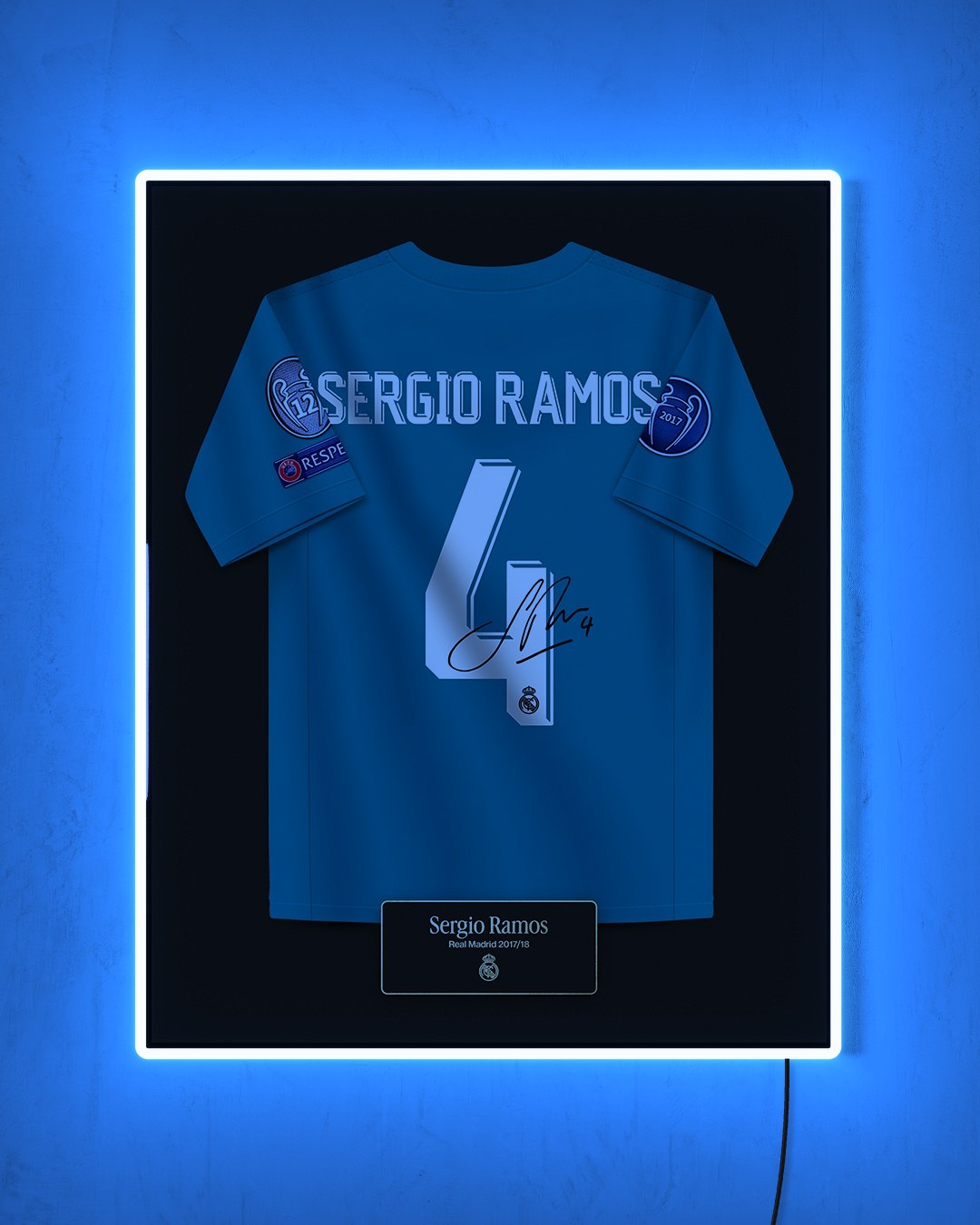 Real Madrid 2017/18 Tercera - Diseño Jersey / Sergio Ramos #4 con LED celeste encendido de noche