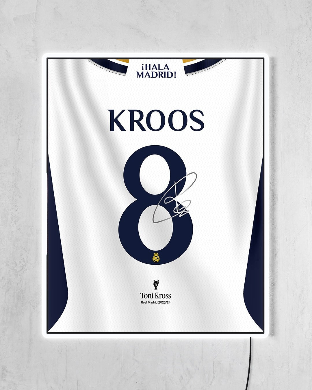 Real Madrid 2023/24 Local - Diseño Dorsal con LED blanco encendido