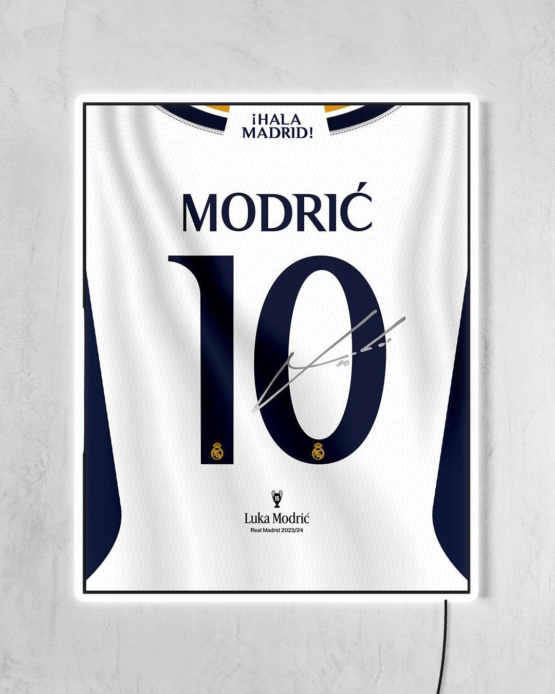 Real Madrid 2023/24 Local - Diseño Dorsal / Modrić #10 con LED blanco encendido