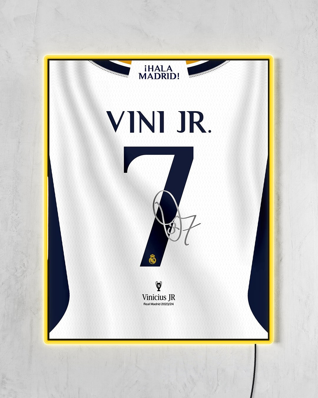 Real Madrid 2023/24 Local - Diseño Dorsal / Vinicius JR #7 con LED amarillo encendido