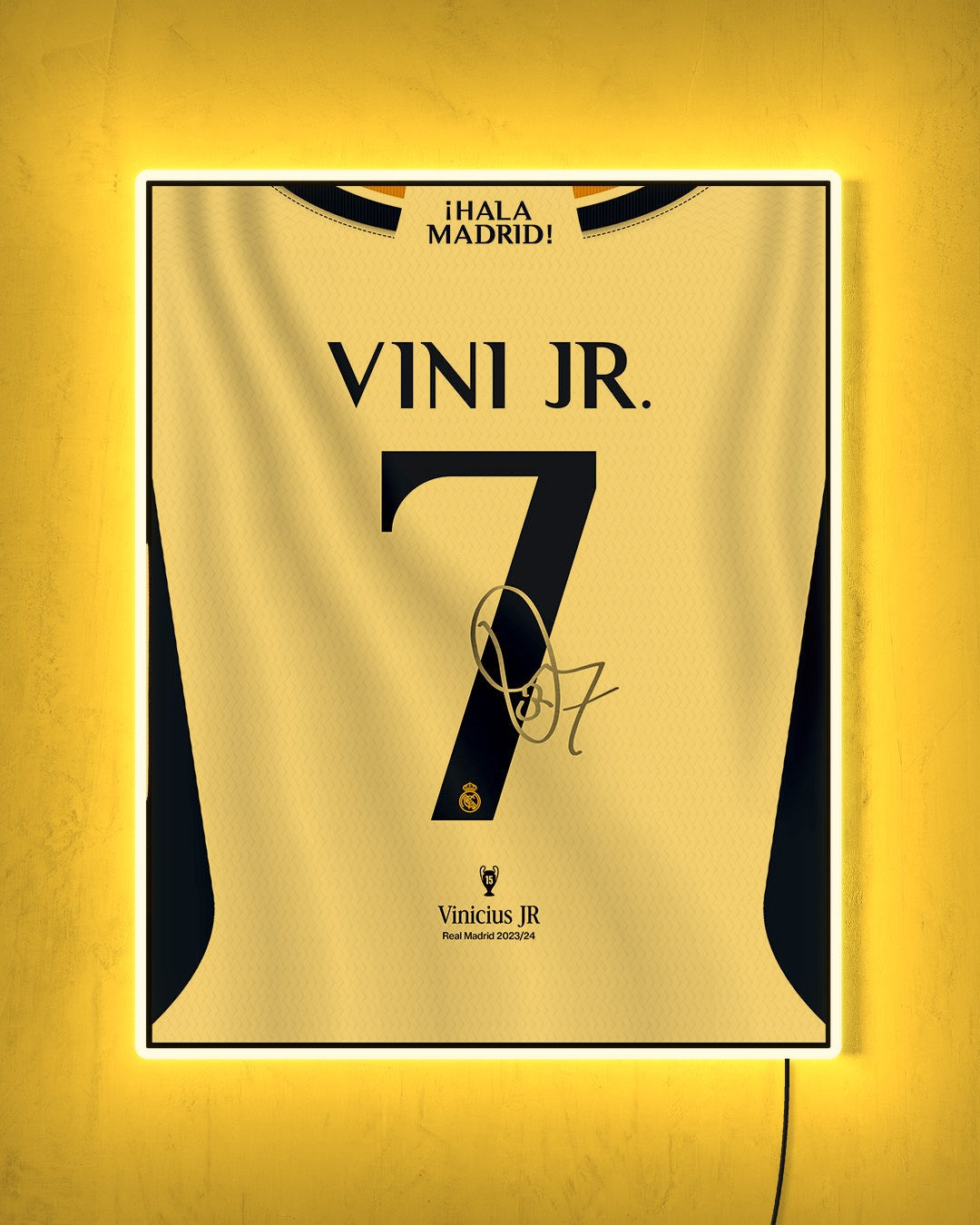 Real Madrid 2023/24 Local - Diseño Dorsal / Vinicius JR #7 con LED amarillo encendido de noche