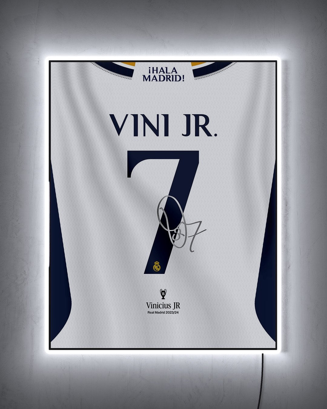 Real Madrid 2023/24 Local - Diseño Dorsal / Vinicius JR #7 con LED blanco encendido de noche