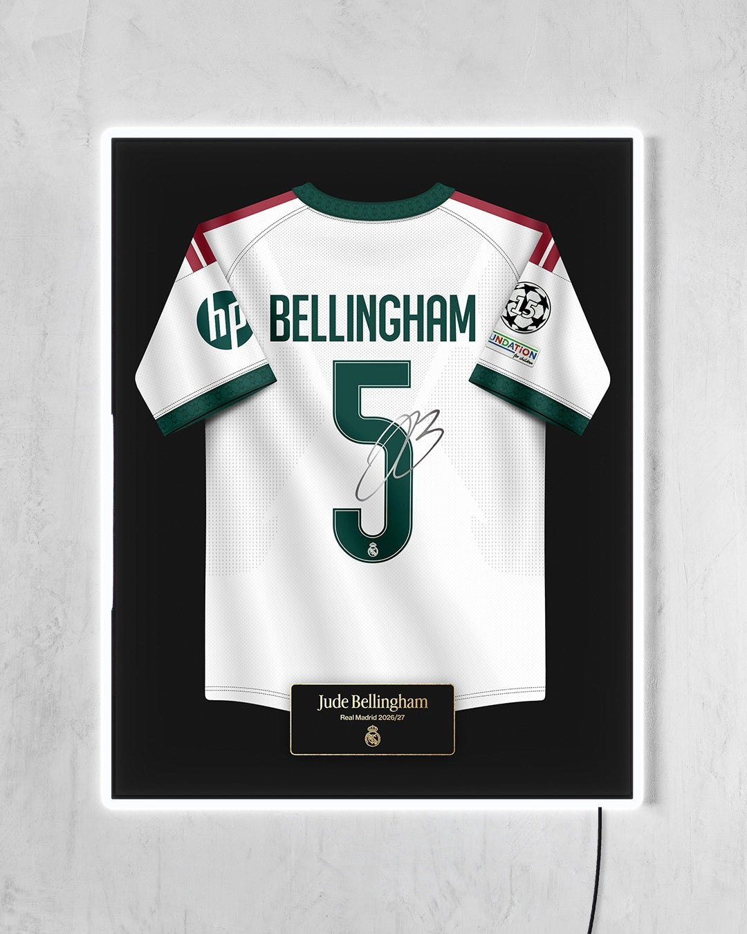 Real Madrid 2026/27 Local - Diseño Jersey con LED blanco encendido
