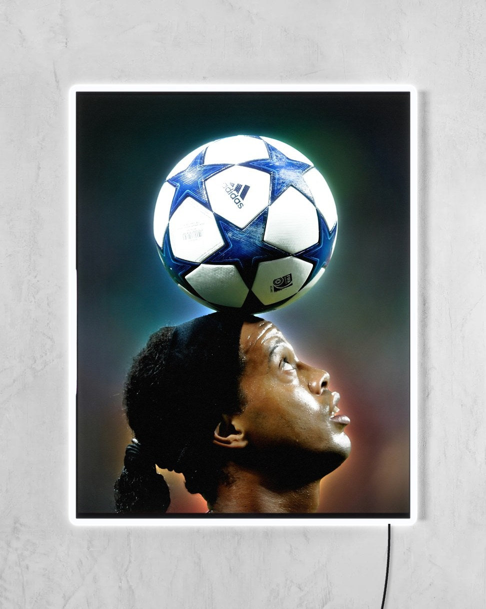 Ronaldinho - Aura con LED blanco encendido